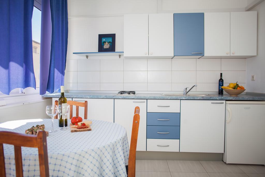 Hana Home - Apartments ティスノ エクステリア 写真